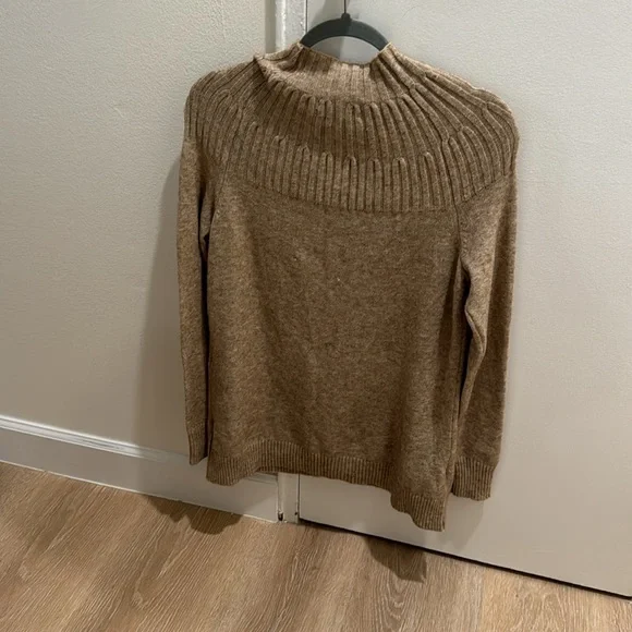 Anthropologie Light Brown Mock Neck Sweater Women’s S soft Classic Neutral - Picture 5 of 5